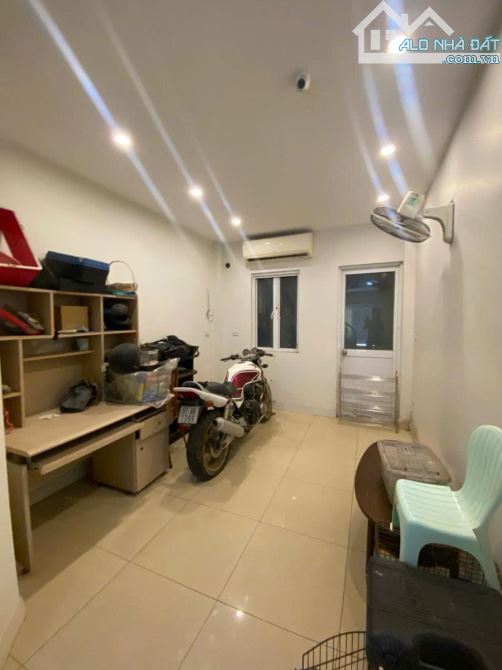 BÁN NHÀ PHÂN LÔ QUÂN ĐỘI VIP PHỐ  VĂN CAO, BA ĐÌNH, Ô TÔ, DT 50M2* 5 TẦNG* GIÁ 16 TỶ - 2