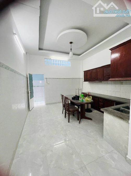Bán nhà Nguyễn Tư Giản, phường 12, Gò Vấp, hẻm 5m thông, 60m2, 3 tầng, giá 7.7 tỷ - 2
