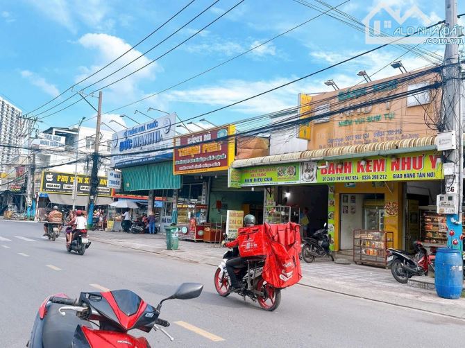 Bán 320 m2 nhà mặt tiền kinh doanh trong KDC Thuận Giao, KCN Vsip 1, giá 13 tỷ 800 - 2