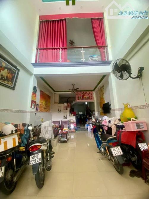 BÁN NHÀ MẶT TIỀN GẦN VƯỜN LÀI – TÂN PHÚ-4 x 22m (81m²) – hoàn công đầy đủ- 15 TỶ TL - 2