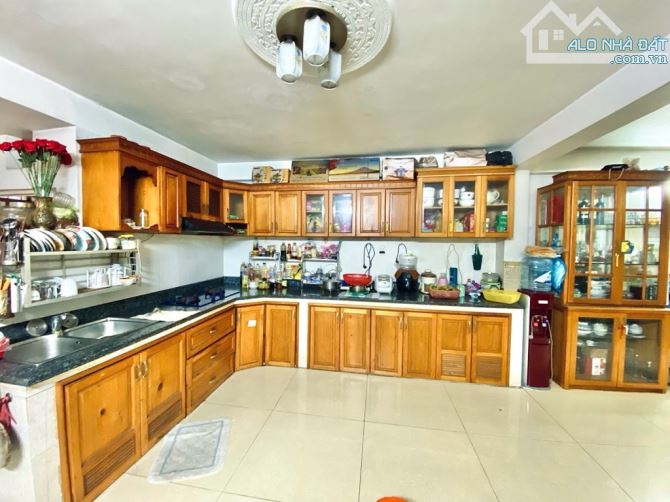 BÁN NHÀ 70m² – HẺM XE TẢI THÔNG – SONG HÀNH, QUẬN 12 - 2