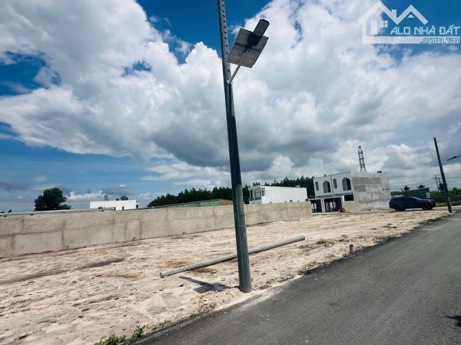 Bán đất Lộc An giá 1tỷ200, DT 91,7m2, cách sân bay Long Thành 5km - 2