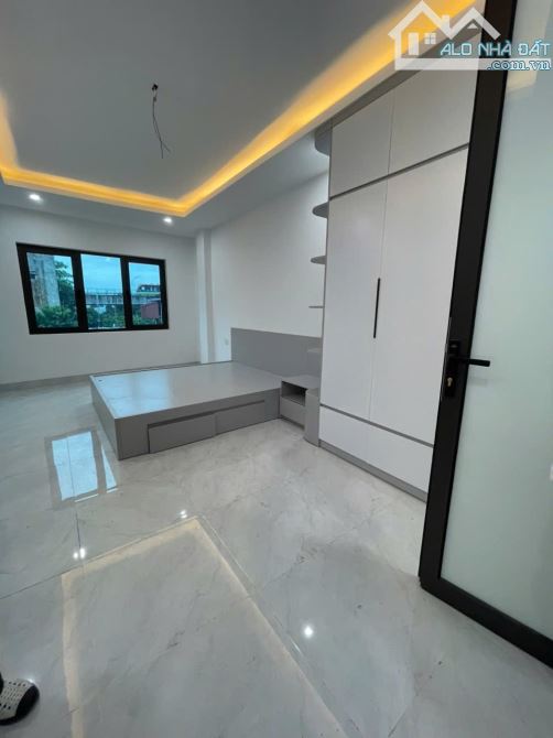 **BÁN NHÀ 5 TẦNG – GẦN ĐẠI HỌC CÔNG NGHIỆP, BẮC TỪ LIÊM **  _Thiết kế 5 tầng, - 2
