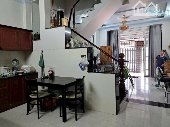 Nhà 1 trệt 1 lầu Phú Mỹ - Thủ Dầu Một - 2
