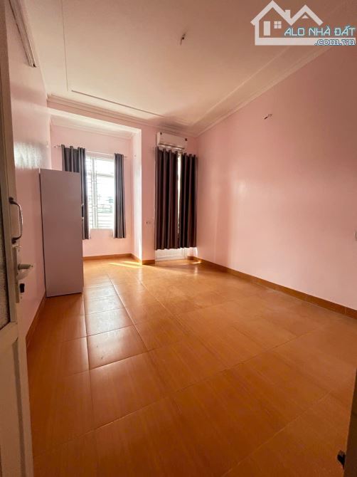 🏡 BÁN NHÀ 2 TẦNG 1 TUM Gần chợ cầu sâng đường ô tô thông P.NAM NGẠN – DT 96m² (4×24m) - 2