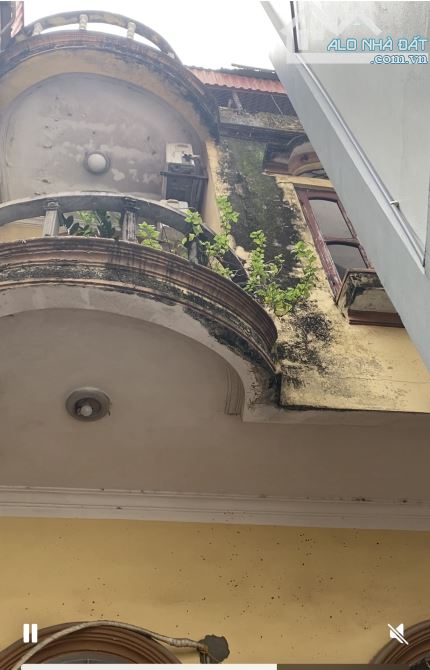 chủ cần bán gấp Nhà Định Công 33m 2 tầng Mặt tiền 5m sổ vuông, ngõ ô tô chỉ 5.7 tỷ - 2
