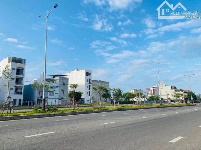 Bán Cặp Đất 250m2 Mặt Tiền Thủy Sơn 4  – Gần Bãi Tắm Sơn Thủy – Tiềm Năng Xây Căn Hộ, Khác - 2
