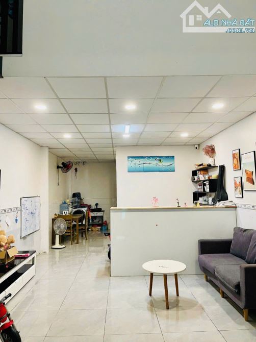 BÁN NHÀ ĐOÀN GIỎI – HẺM Ô TÔ Thông Tân Kỳ Tân Quý,– 60M² – 2 Tầng Chỉ 5.5 TỶ - 2