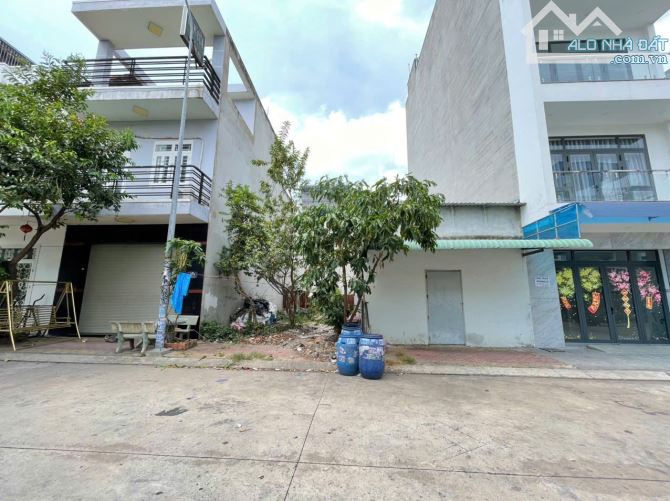 Đất khu Sóng Thần gần Vincom Dĩ An ngã tư 550, 75m (5x15) sổ riêng, 2766 Dĩ An - 2
