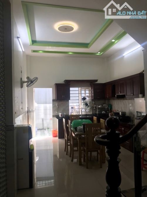 Bán Nhà 4 Tầng BTCT - Khu Tên Lửa - Bình Trị Đông B - DT 70m2 - HXH - Sổ Đẹp - Nhỉnh 6 Tỷ - 2