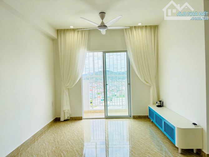 Bán chung cư Hoàng Quân Nha Trang, căn góc thoáng mát. - 2