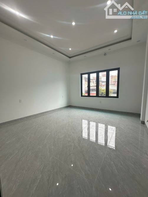 BÁN NHÀ 3 TẦNG – MẶT NGÕ NGUYỄN CÔNG TRỨ – LÊ CHÂN – HẢI PHÒNG - 2
