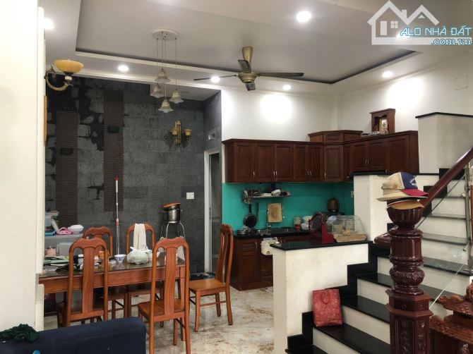 NHÀ 4 TẦNG ĐẸP, PHÙ HỢP MUA Ở - GỒM 4PN - HẺM XE HƠI - GẦN LÊ VĂN VIỆT, Q9 - 2