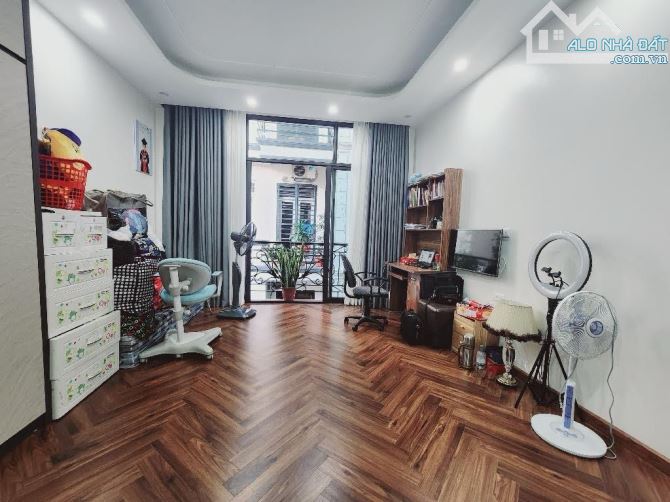 30M, 7.5 TỶ - VÀI BƯỚC RA Ô TÔ, TRƯỚC NHÀ 4M, HÀNG XÓM GOLDMARK - PHÚ DIỄN - 2