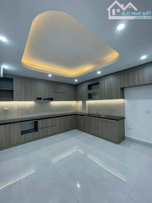 BÁN NHÀ NGÕ TRUNG TIỀN - KHÂM THIÊN - 54M - 22,5 TỶ - PHÂN LÔ - VỈA HÈ - Ô TÔ TRÁNH - 2