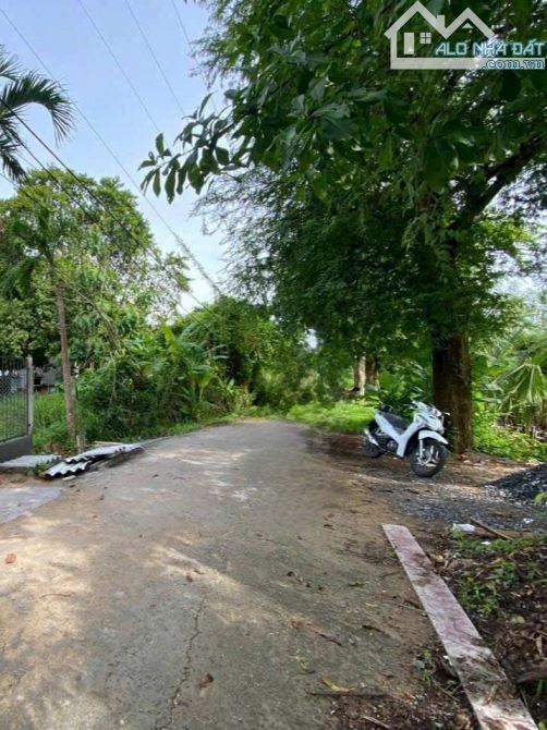 Bán nhà vườn 500 m2  nghỉ dưỡng gần chợ Mỹ Khánh - 2