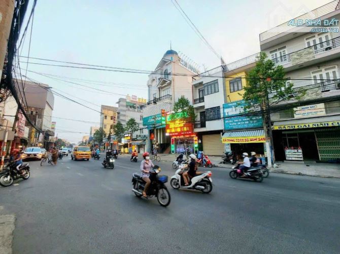 Bán đất lô góc 71m2 SHR thổ cư đường ô tô (P.Hoà Bình) - 2
