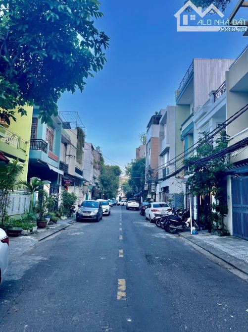 BÁN LÔ ĐẤT SIÊU ĐEP, NGAY KHU THI SÁCH - 2