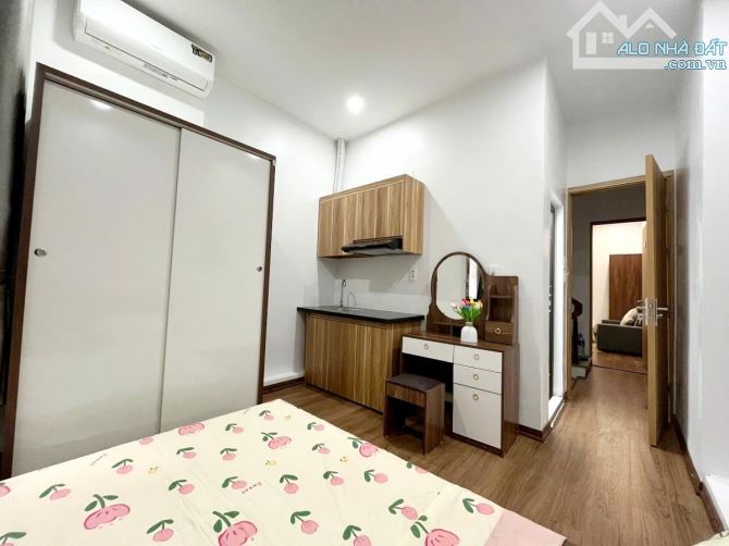 Nhà Lô góc Minh Khai, 20m ra ô tô, kinh doanh, nhà đẹp, full nội thất, 40m2 * 5T - 2