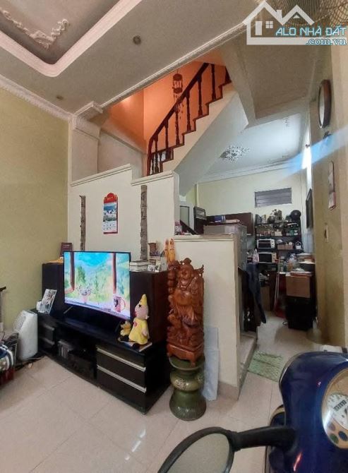 HÀO NAM – ĐỐNG ĐA – NHÀ ĐẸP 50M² – 4 TẦNG – NGÕ RỘNG THOÁNG – TRUNG TÂM PHỐ – 11.5 TỶ - 2