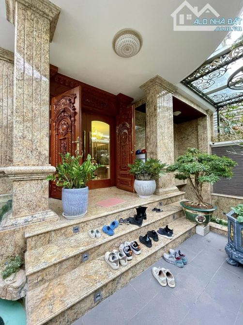 Bán căn BIỆT THỰ SÀI ĐỒNG - 155m 4tầng MT 8m - đường vỉa hè ô tô tránh đỗ - chỉ 37tỷ - 2