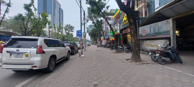 Siêu hót nhà mặt phố Hoàng Quốc Việt 205m mặt tiền 6,2m thang máy xịn - 2