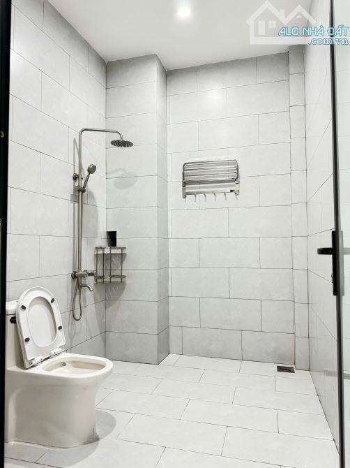 NHÀ PHỐ 3 TẦNG HẺM 185 ĐINH TIÊN HOÀNG - TRUNG TÂM BMT 3 Tỷ 680 triệu - 2