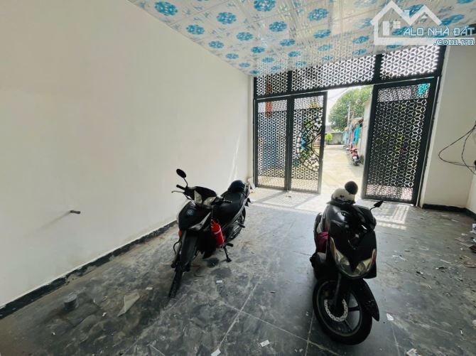 Chủ cần bán nhà dĩ an 100m2 đường xe hơi hẻm lý thường kiệt - 2