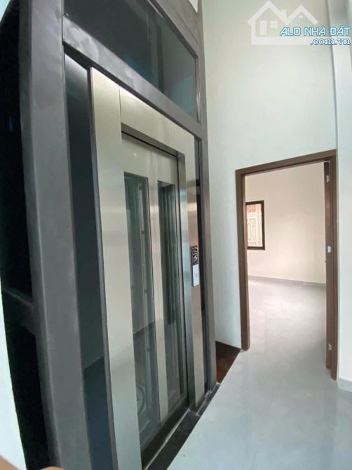 BÁN GẤP NHÀ 5 TẦNG THANG MÁY Ô TÔ VÀO NHÀ TRẦN QUỐC HOÀN 40M2 – MẶT TIỀN 4M GIÁ 17.5TỶ - 2