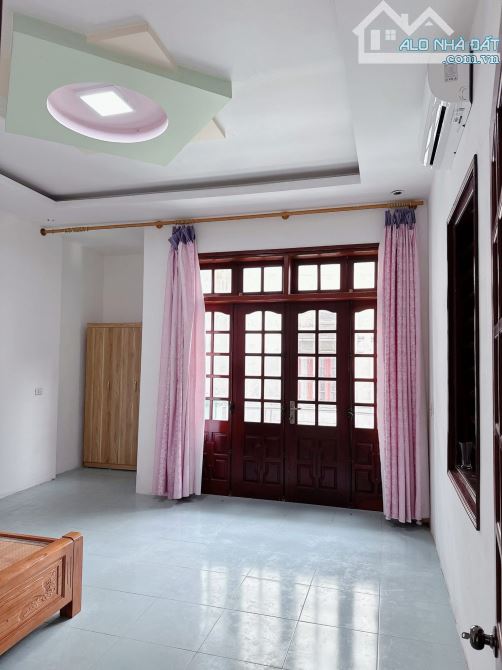 CĂN NHÀ 3 TẦNG NGÕ HÀN THUYÊN - P NAM ĐỊNH - 2