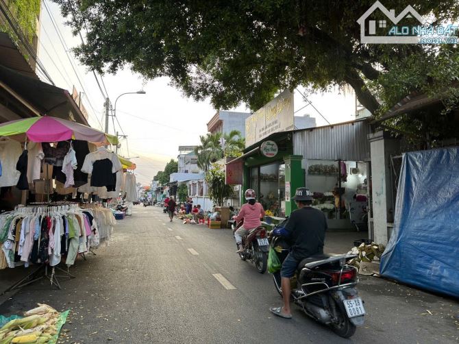 Bán nhà mặt tiền kinh doanh Nguyễn Văn Thạnh, Long Thạnh Mỹ Quận 9 DT 20 x 28.5 = 576m2 - 2