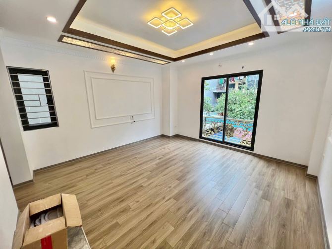 Cho thuê nguyên căn Kim Mã, Ba Đình - Mặt ngõ rộng, thông khắp ngả, Kd tốt - 2