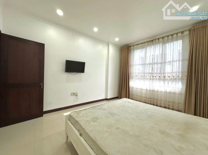HXH Cách 1 Căn Ra MT Thích Quảng Đức, Phú Nhuận, 5Tâng. - 1