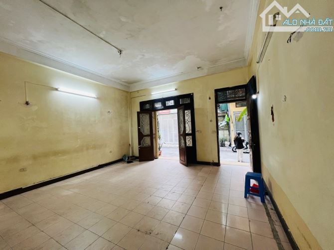 BÁN NHÀ PHÂN LÔ 26 TỶ 70m 5 TẦNG MT 5,6m VỈA HÈ Ô TÔ TRÁNH KINH DOANH NGUYÊN HỒNG ĐỐNG ĐA - 2