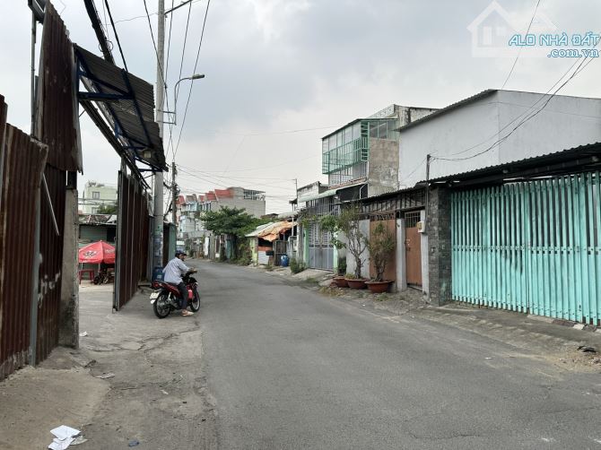 Bán lô đất 738m2 đất Đường 672 Xa Lộ Hà Nội vào 100m - Gần Metro, ngã tư Bình Thái - 2