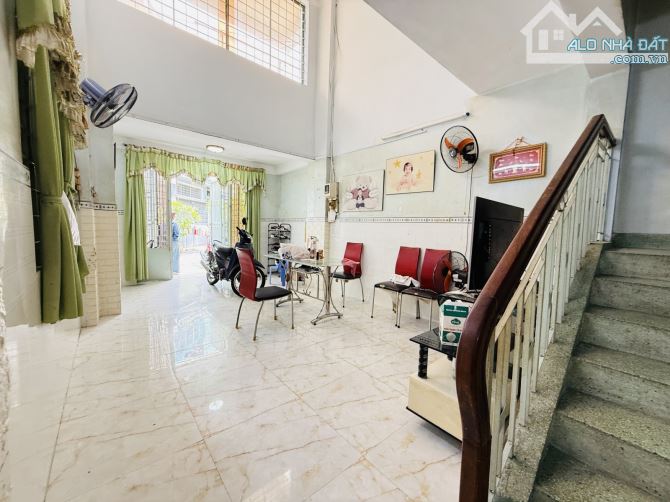 HẺM Ô TÔ - LÊ ĐẠI HÀNH Quận 11 - 55M2, Ngang 4,2M,4 Tầng, Nhỉnh 12 tỷ TL - 2