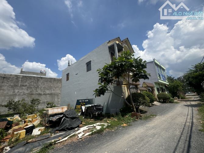 BÁN ĐẤT MẶT TIỀN SÔNG VÀM THUẬT - 1900M2 - NGANG 25M - AN PHÚ ĐÔNG, Q.12. GIÁ :79 TỶ - 2