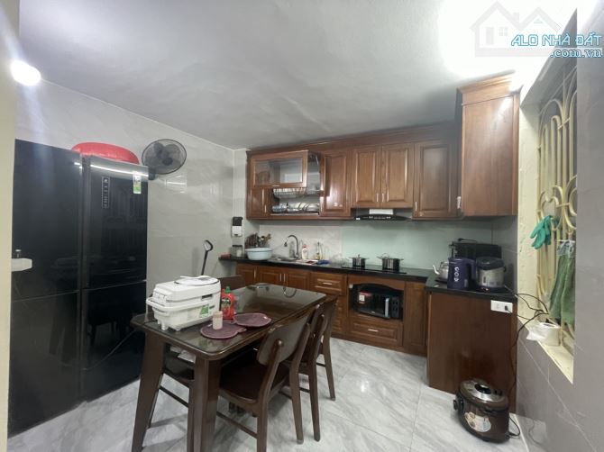 🏠 Cổ Nhuế, 58m2 nhỉnh 8 tỷ , dân xây, ngõ thông, gần ô tô, sát phố, full nội thất xịn - 2