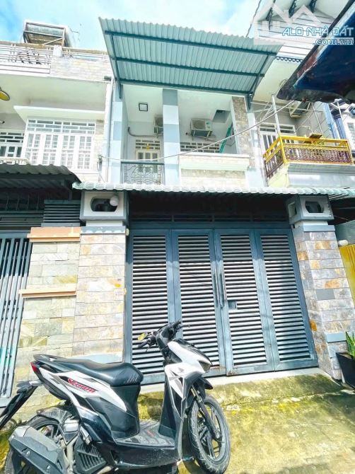 Bán Nhà 2 Tầng Hẻm Thông Thoáng, Cách Đường Xe Hơi 20m Huỳnh Tấn Phát, P. Phú Thuận Quận - 2