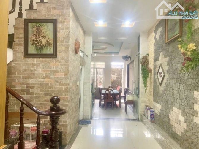 NHÀ 3 TẦNG 5x24M NGAY QUẢNG TRƯỜNG TRUNG TÂM HÀNH CHÍNH DĨ AN - SỔ HOÀN CÔNG - HƠN 9TỶ - 2