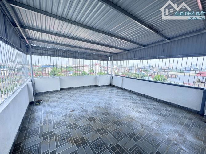 hà trì hà đông _40m_ 3 thoáng_ full nội thất_gần oto đi lại vô cùng thuận lợi _ mặt tiền - 2