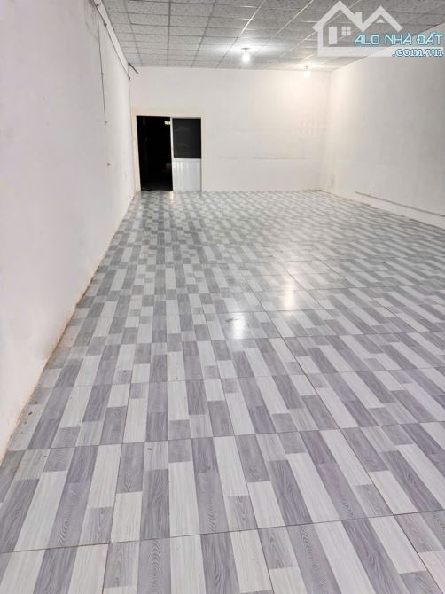 Giảm SỐC 1.5 Tỷ bán GẤP kho xưởng mặt tiền đường xe công Hà Huy Giáp, 275m2 giá còn 10.5Tỷ - 2