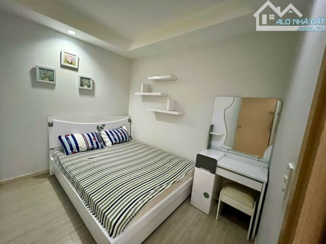 CHÍNH CHU CẦN BÁN CĂN HỘ 68m2 2 PN - 2