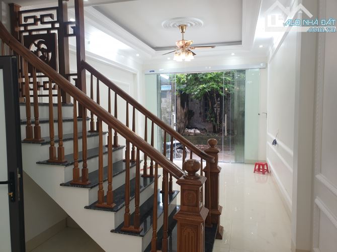 BÁN NHÀ ĐẸP 2.75 TỶ 3 TẦNG 48M2 Ô TÔ ĐỖ CỬA NGÕ ĐƯỜNG THANH BÌNH - 2