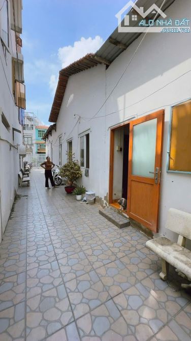 🏡 NGANG RỘNG 8M – HẺM XE TẢI – KHU BIỆT THỰ TÂN PHÚ – GIÁ CHỈ 22.5 TỶ! - 2