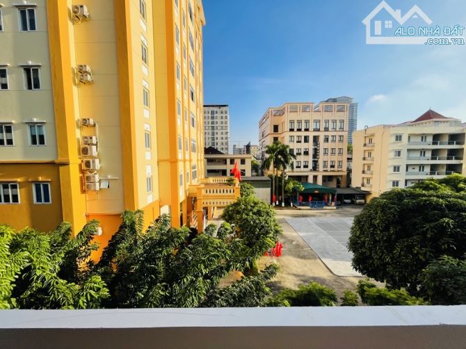 👉 BÁN NHÀ PHỐ CẦU GIẤY 34M  - GIÁ 7 TỶ. 👉 Nhà trang bị full nội thất, đầy đủ công năng - 2