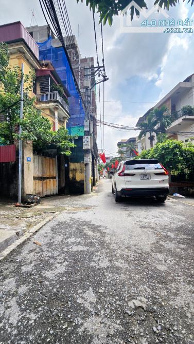 BÁN ĐẤT GẦN CHỢ PHÚC LỢI - TRƯỚC CỔNG Ô TÔ TRÁNH THÔNG CÁC NGẢ - KHU TRUNG TÂM - 1