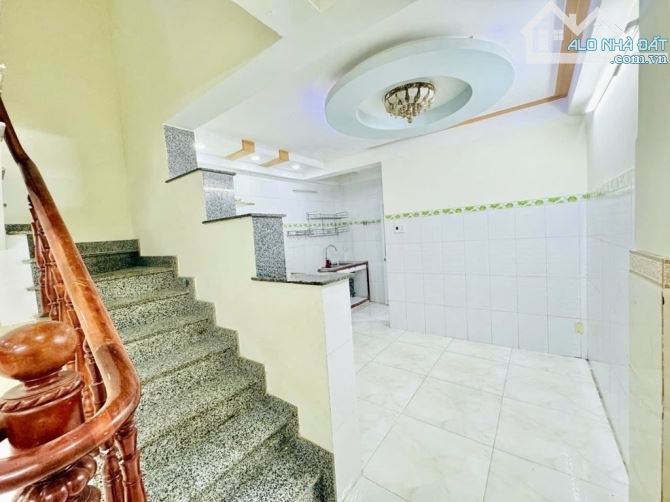NHÀ 2 SẸT NGUYỄN TƯ GIẢN P12 GÒ VẤP.NHÀ MỚI 41,2M2 NHỈN 5 TỈ - 2