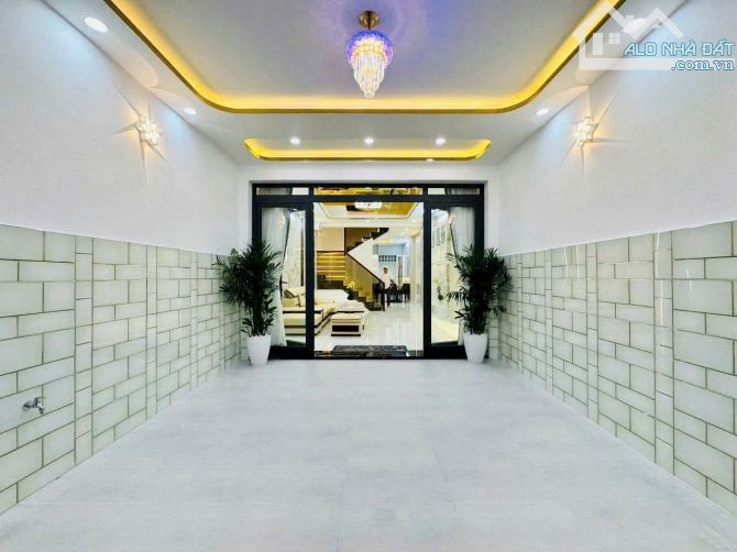 Bán nhà quận 7 hẻm 1113 Huỳnh Tấn Phát. Dt 4x15m. 3 tầng. Giá 6 tỷ 790tr - 2