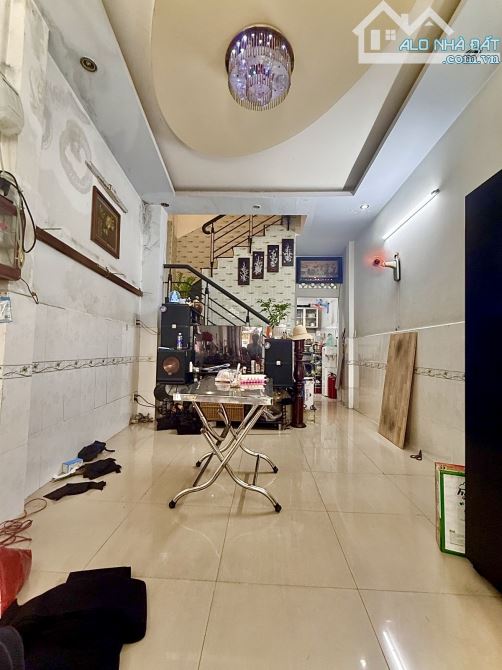 Tân Bình Nhà 52m2 nở hậu tài lộc 2 tầng giá 5,4 tỷ - 2